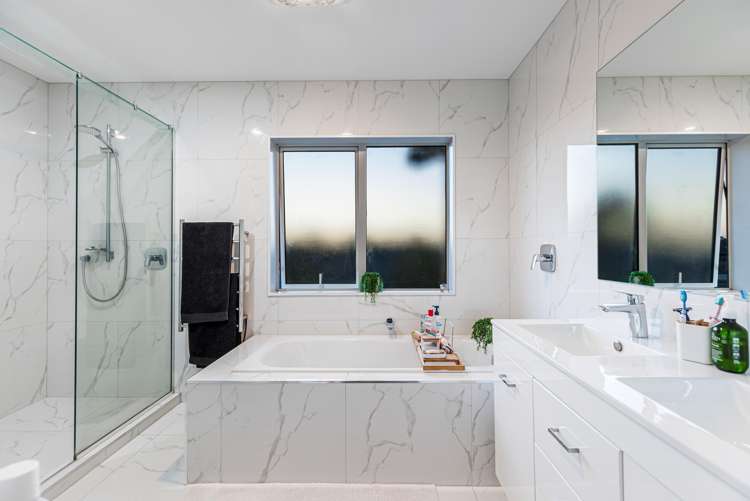 17 Floyd Road Riverhead_14