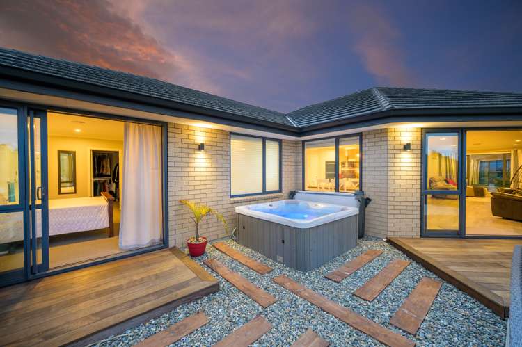 14 Huntaway Close Stoke_13