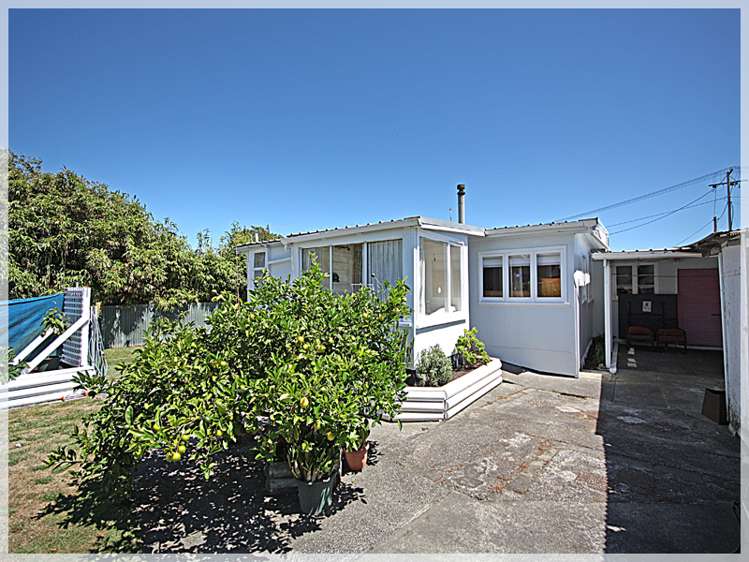 3 Huia Street Foxton Beach_13