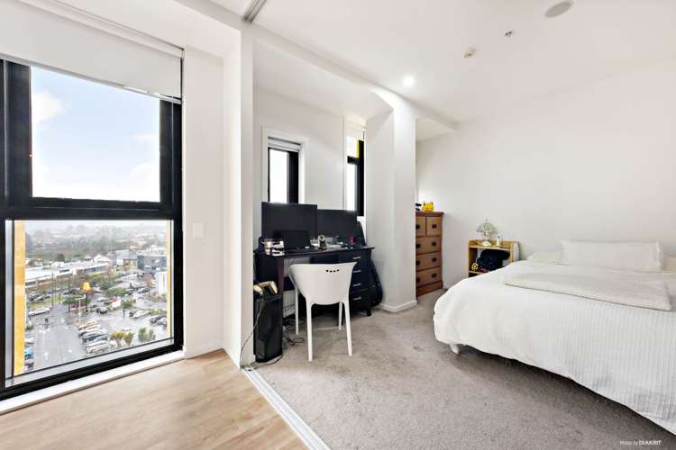 709/20 Mccrae Way New Lynn_6