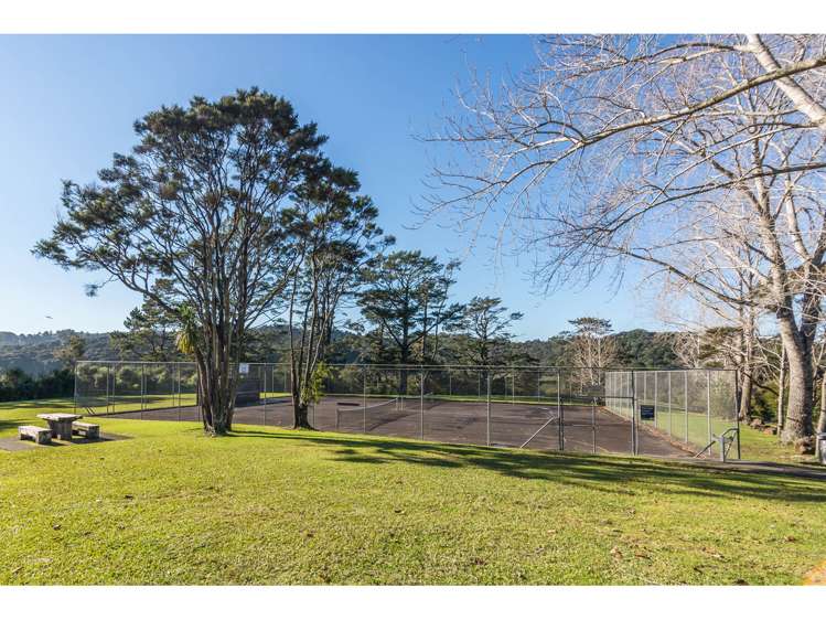 693 Huia Road Parau_14