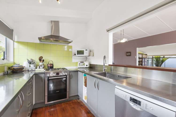 142 Atkinson Road Titirangi_10