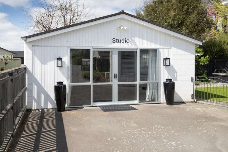 86 Belt Road Allenton_13