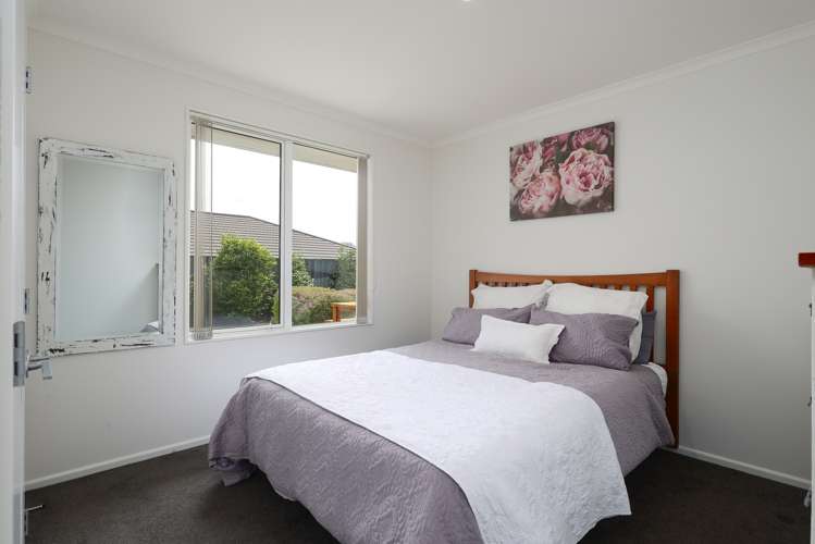 2 Les Wakefield Road Mapua_17