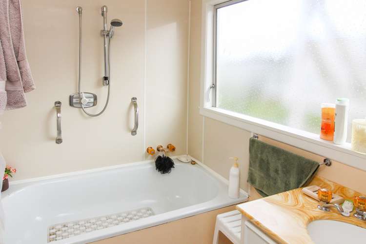 28 Lincoln Street Hampden_13