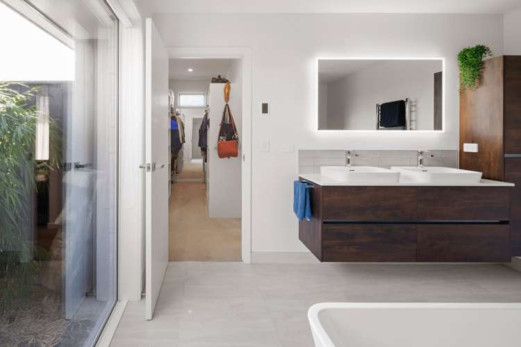 56 Whare Marama Drive Leamington_18