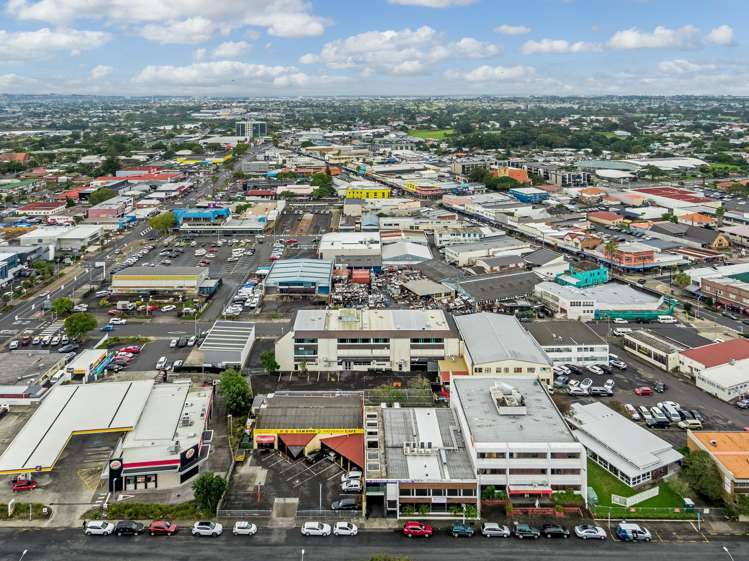 12-16 Gordon Road Otahuhu_15