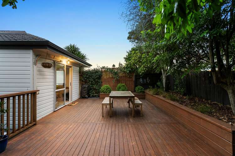 99 Kamara Road Glen Eden_13