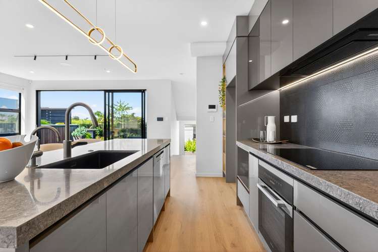 3/27 Hastings Road Mairangi Bay_5