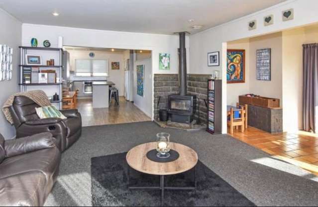 62 Christmas Road Manurewa_2