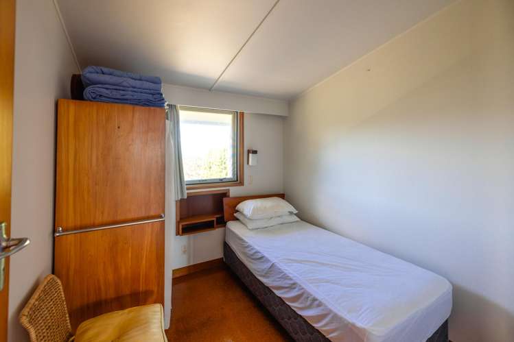 195 Ocean View Road Oneroa_22