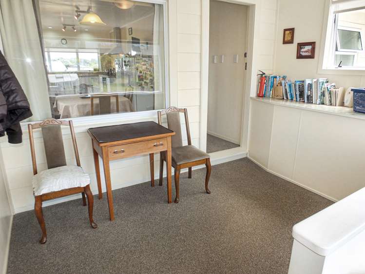 31 Nash Parade Foxton Beach_18