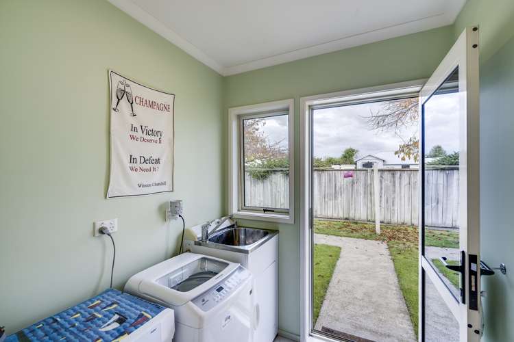 1109a Karamu Road North Mayfair_16