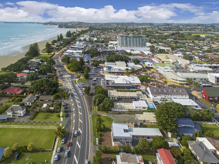 121 Centreway Road Orewa_2