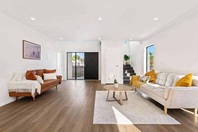 2B Palmgreen Court Stanmore Bay_2