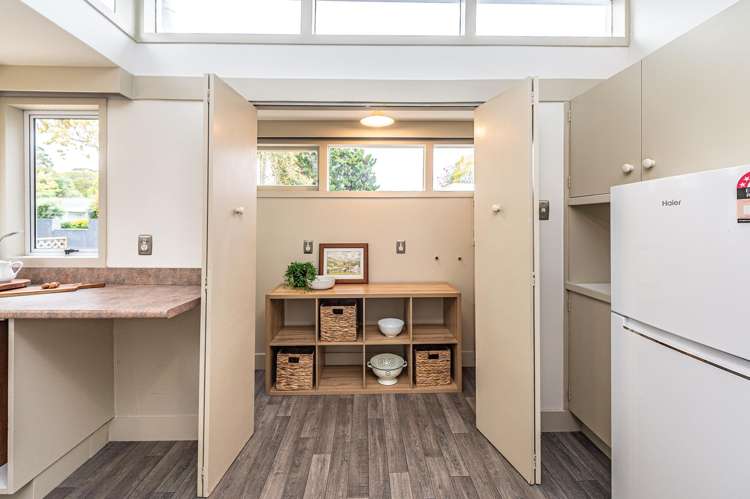 8b Brassey Road Saint Johns Hill_13