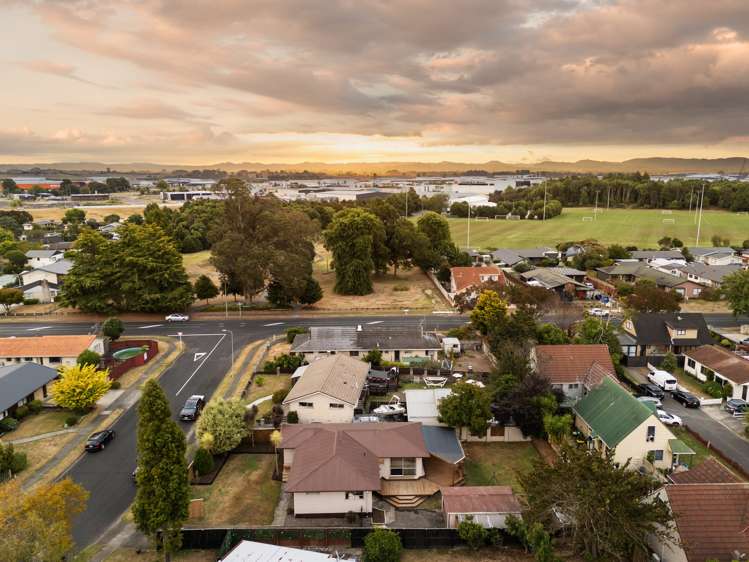 46 Elmwood Crescent Pukete_26