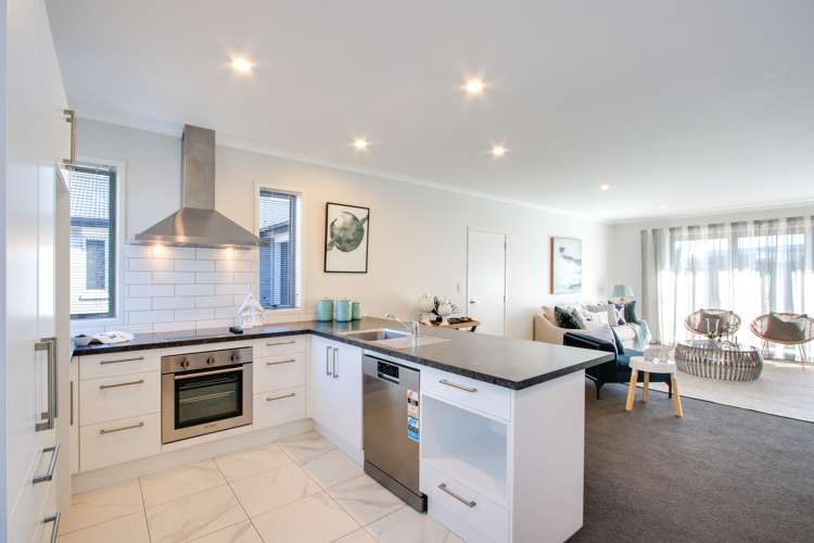 505b Saint Aubyn Street East Hastings_5