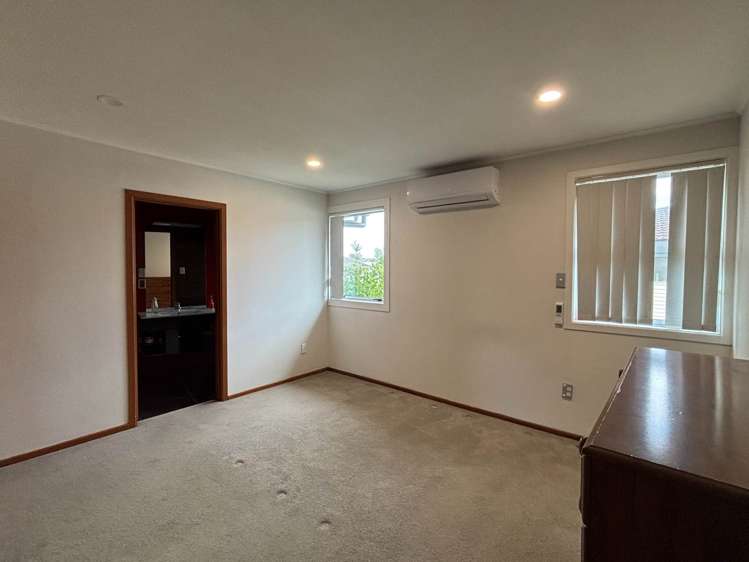 64 Edgewater Drive Pakuranga_7