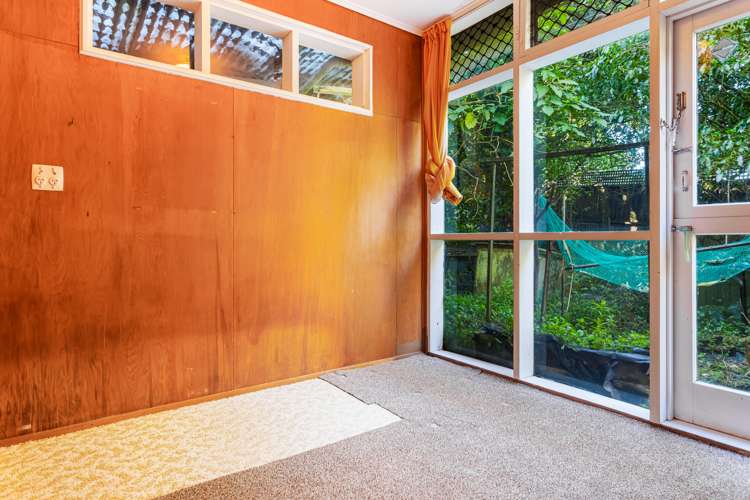 216 Scenic Drive Titirangi_26