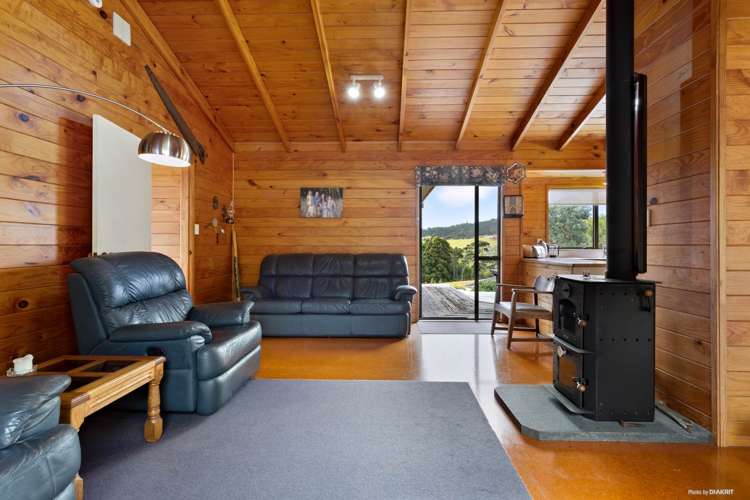 39 Pipitiwai Drive Helensville_8