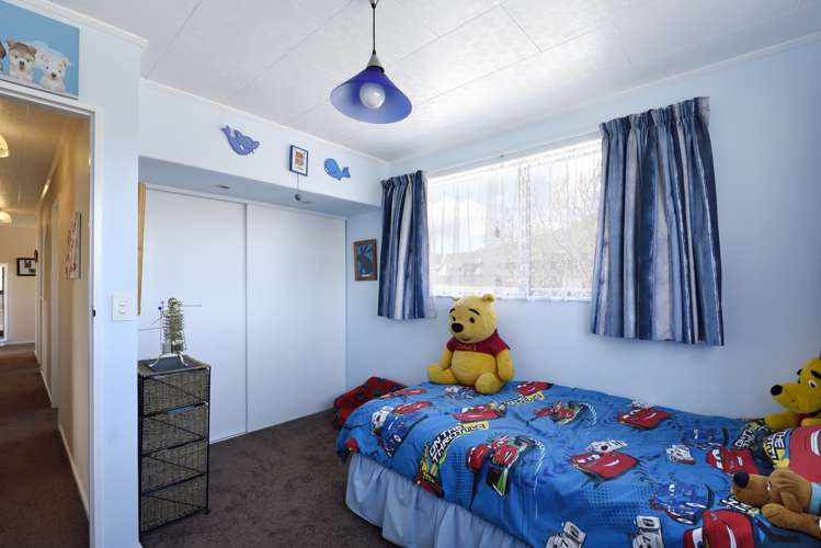 34 Aldinga Avenue Stoke_8