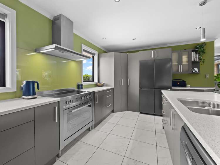 4 Goldrich Grove Netherby_2