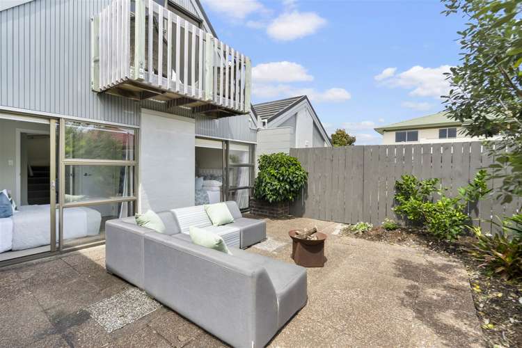 1/56 Vivian Wilson Drive Eastern Beach_23