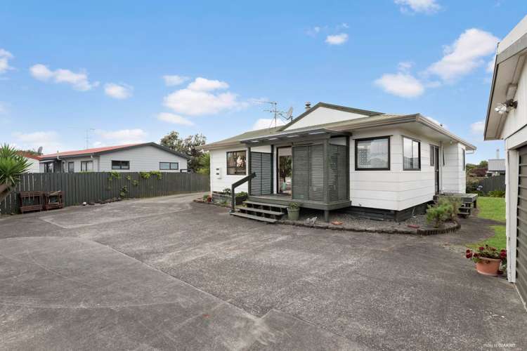 18 Seaview Rise Waiuku_11