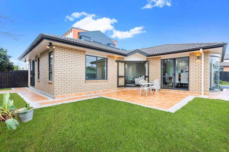 10 Claywest Place Glen Eden_9