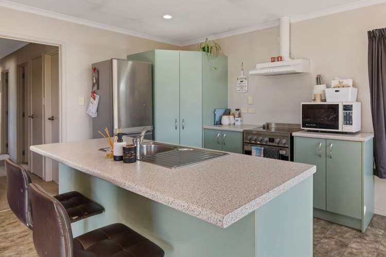 11a Island View Road Western Heights_5