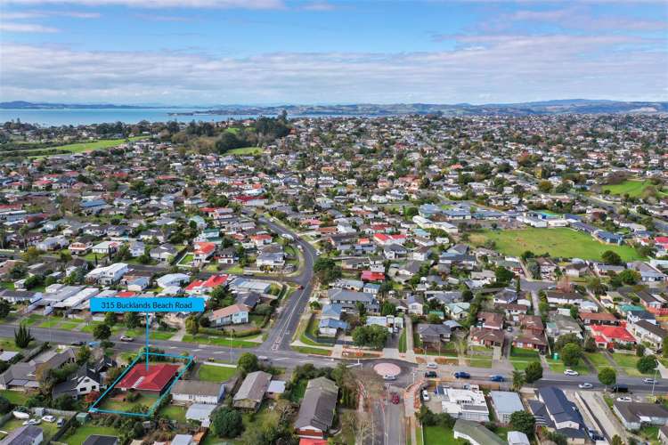 1/315 Bucklands Beach Road_0