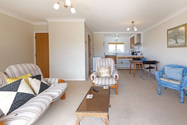 2/1 Picton Street Howick_8