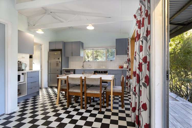 1 West Bay, Lochmara Bay Marlborough Sounds_25