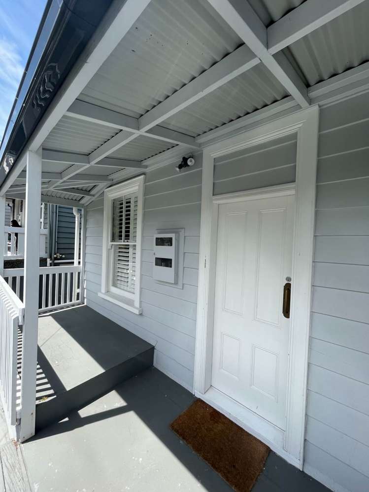 6 Takau Street Eden Terrace_2