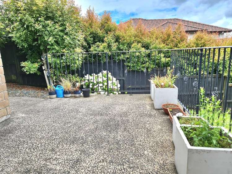5 Vidal Way Flat Bush_5