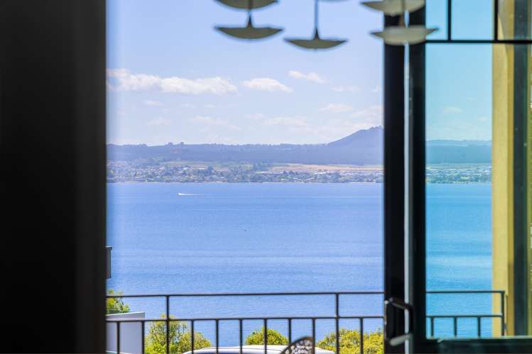 21 Te Urunga Place Acacia Bay_2