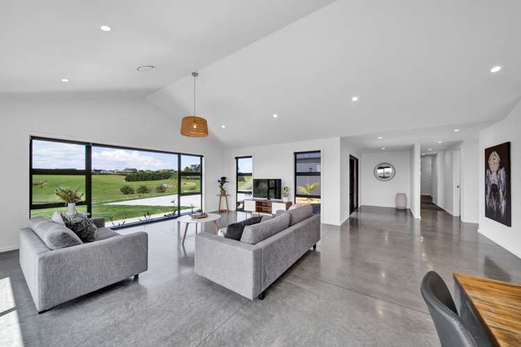 22 Larlin Drive Hawera_3