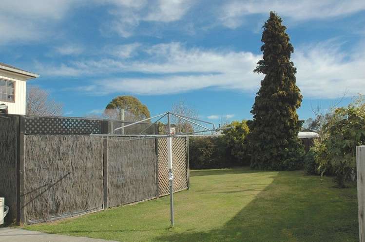 12 School Road Woodend_16