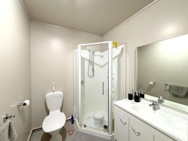 2/98 Ythan Street Appleby_4