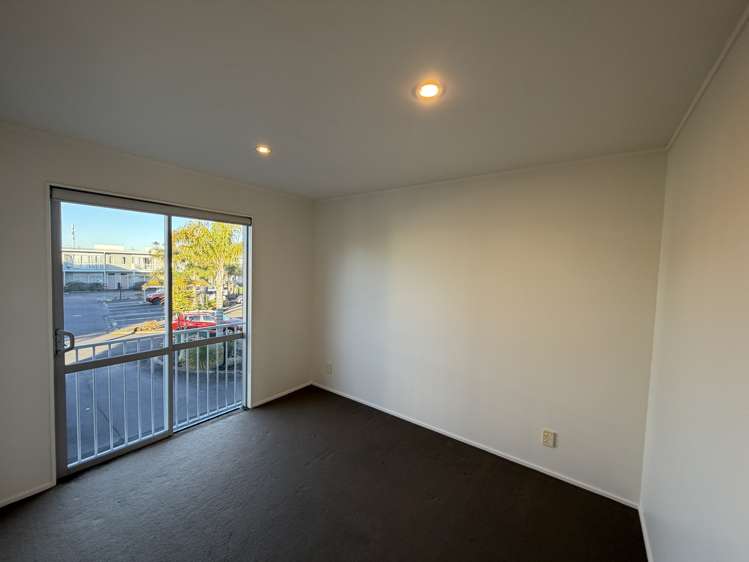 14/15 Bishop Lenihan Place East Tamaki_8