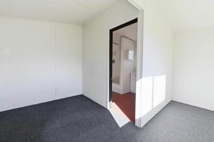 110 Pandora Avenue Sunnybrook_13