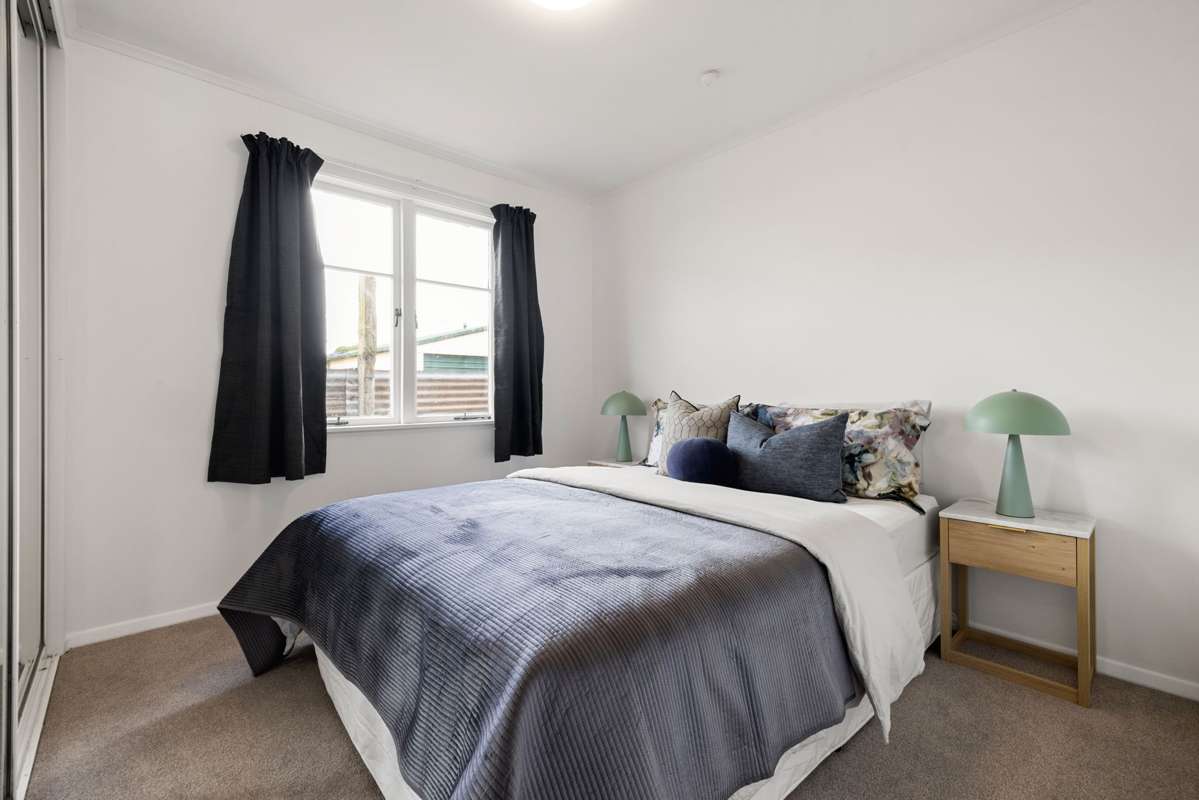 1974 Alexandra Street_5