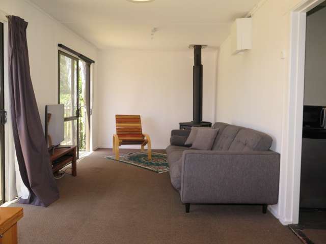 32 Cross Street Raglan_2