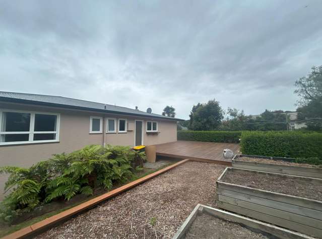 128 Lord Rutherford Road South 1879_4
