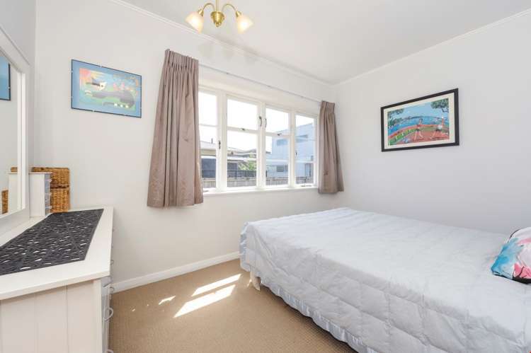 51 Walford Road Point Chevalier_12