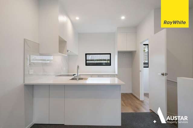  9 Meg Lane Glen Eden_1