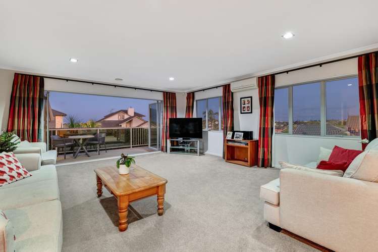 63 Chesterfield Way Orewa_7