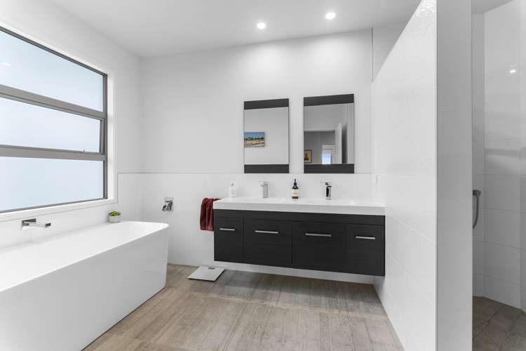 953 Upland Road Egmont Village_16