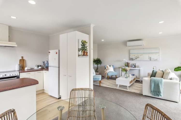 15/17 Redwood Close Paraparaumu_5